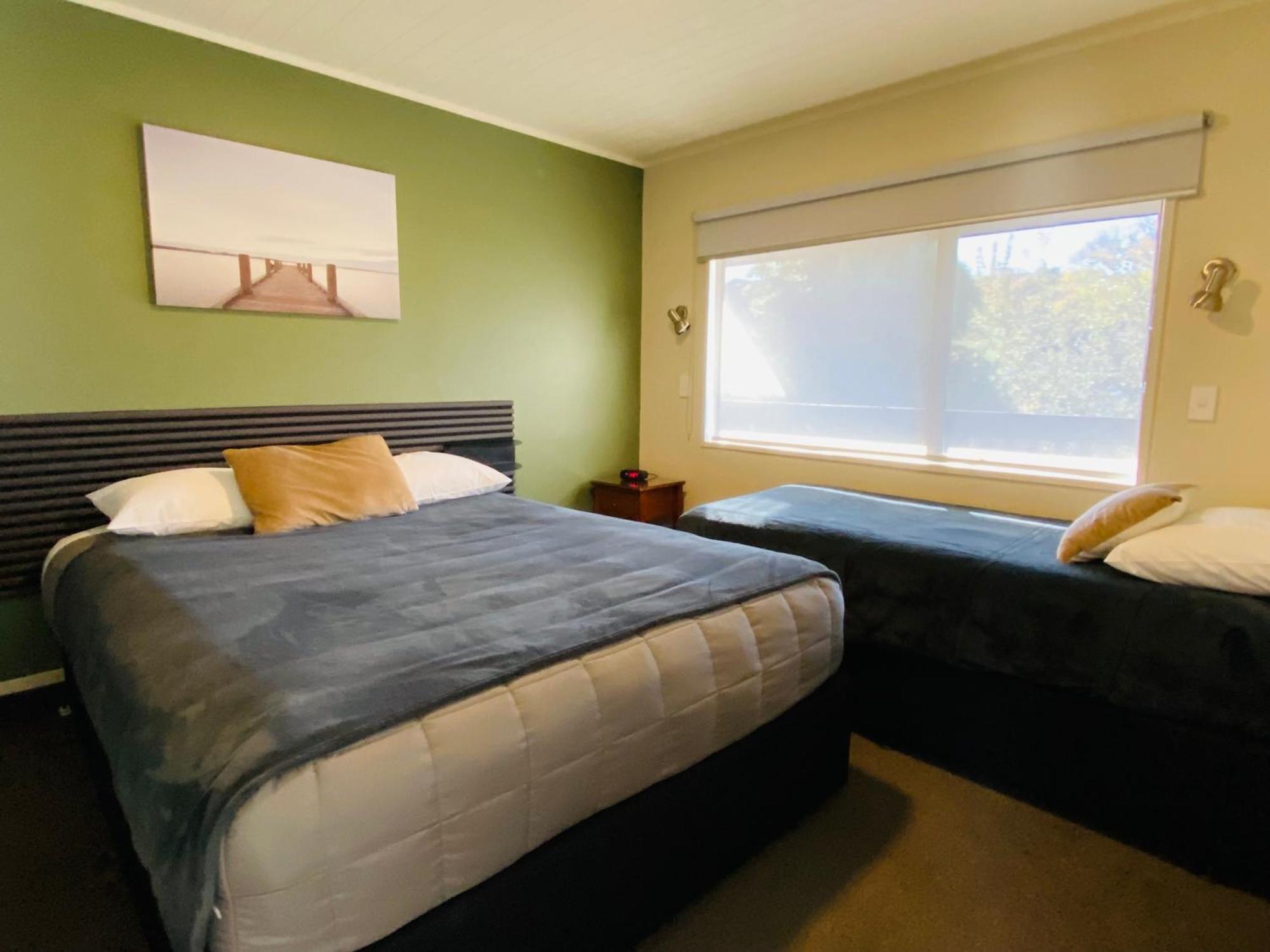 Commodore Motel Dunedin Luaran gambar