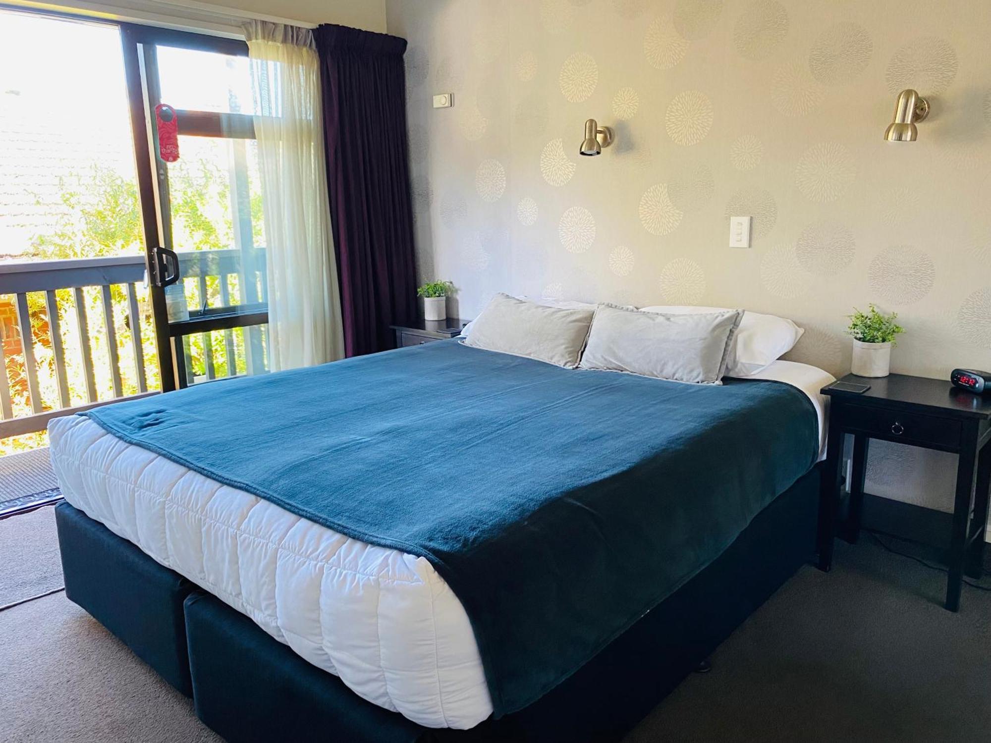 Commodore Motel Dunedin Luaran gambar